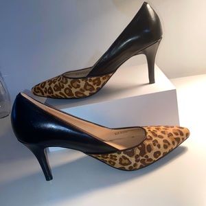 Cole Hann | Kyle Leopard print | pointed toe with black leather | size 7.5